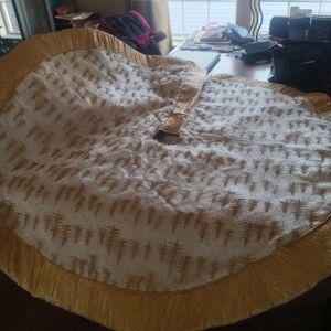 Gold and white Christmas tree skirt